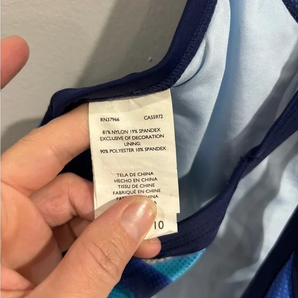 Nike Womens One Piece Bathing Suit Geometric Pattern Criss Cross Back Women’s 10 - Picture 2 of 5